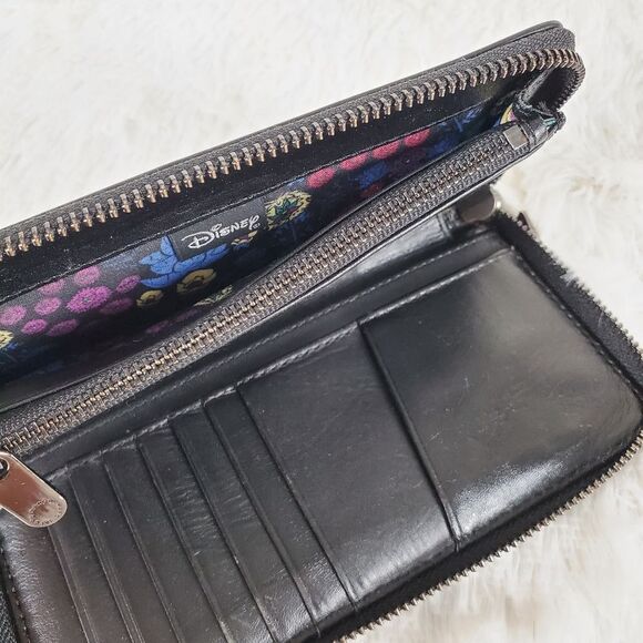 Marc by Marc Jacobs Disney Alice I'm Not Like Other Girls Wallet - Picture 5 of 6